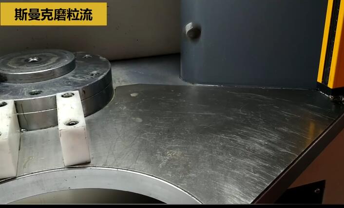 <a href='http://m.gneehy.com' target='_blank'><u>流體拋光機(jī)</u></a>拋光深孔的效果