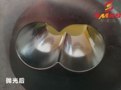 把銹跡斑斑的異形孔拋光成鏡面狀態(tài)！